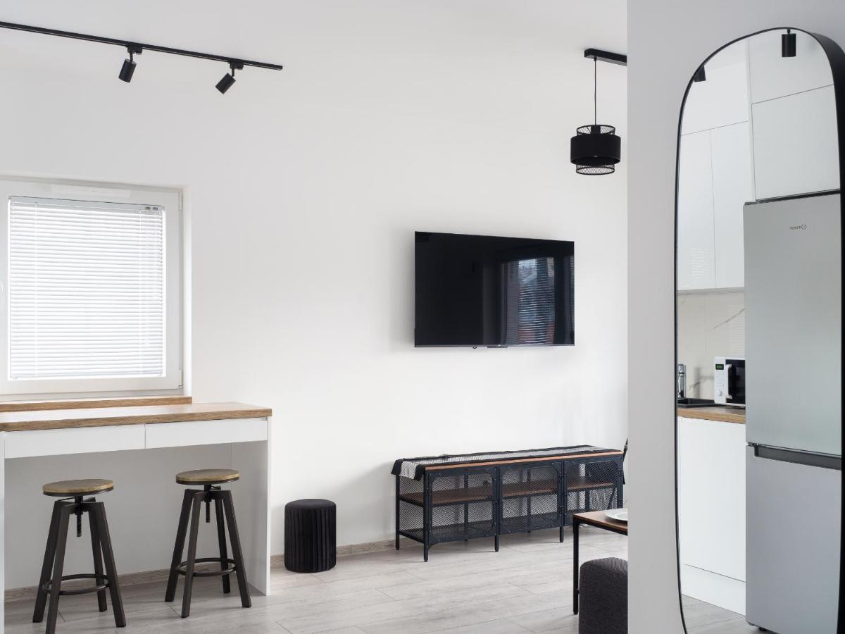 Szwedzka 22C Separate Bedroom Free Garage By Perfect Apart Варшава Екстер'єр фото