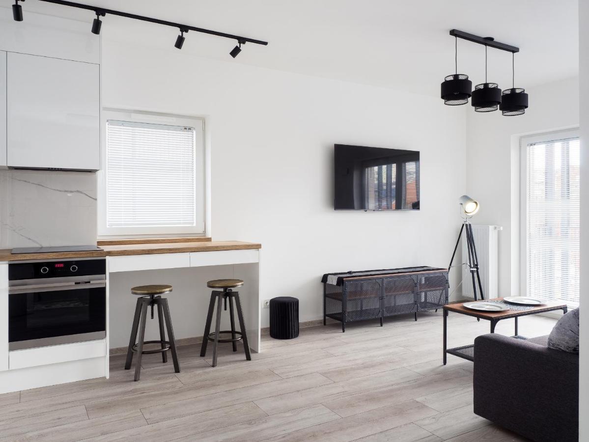 Szwedzka 22C Separate Bedroom Free Garage By Perfect Apart Варшава Екстер'єр фото